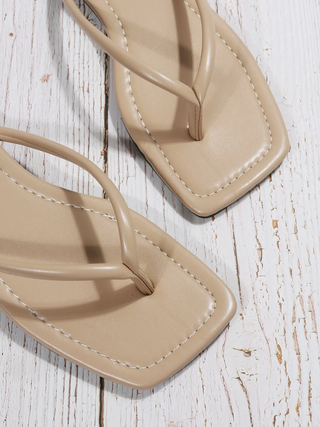 Minimalist Thong Sandals, Apricot Fashionable Solid Color T-strap Sandals